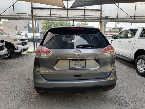 NISSAN XTRAIL ADVANCE 2017 3 FILAS