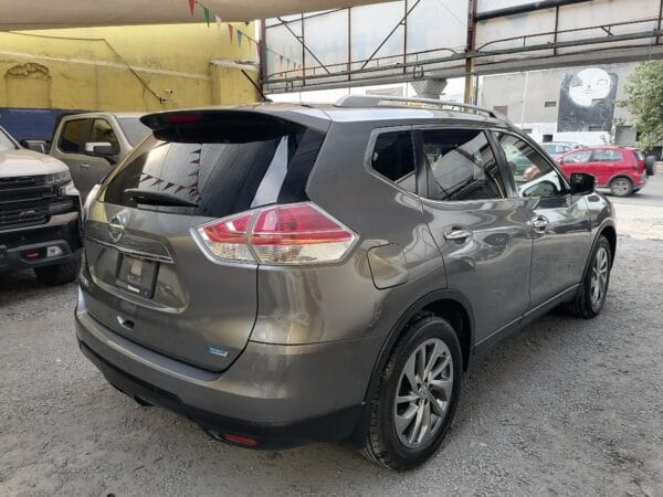 NISSAN XTRAIL ADVANCE 2017 3 FILAS