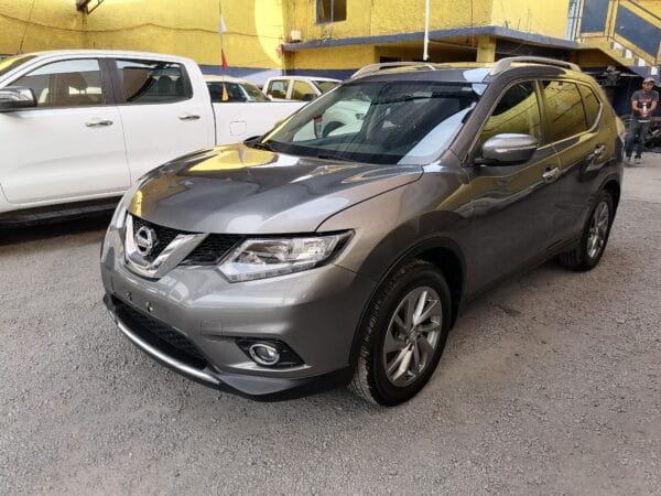 NISSAN XTRAIL ADVANCE 2017 3 FILAS
