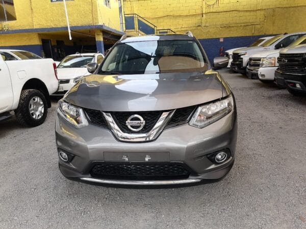 NISSAN XTRAIL ADVANCE 2017 3 FILAS