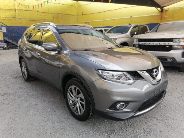 NISSAN XTRAIL ADVANCE 2017 3 FILAS