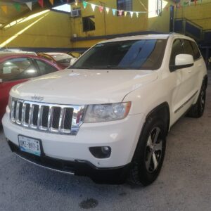 JEEP GRAND CHEROKEE 4X4 LAREDO