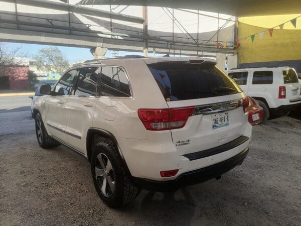 JEEP GRAND CHEROKEE 4X4 LAREDO