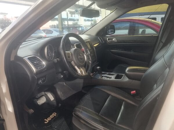 JEEP GRAND CHEROKEE 4X4 LAREDO