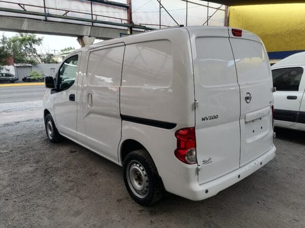NISSAN NV200 2015