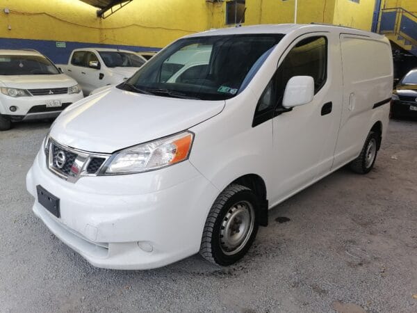 NISSAN NV200 2015