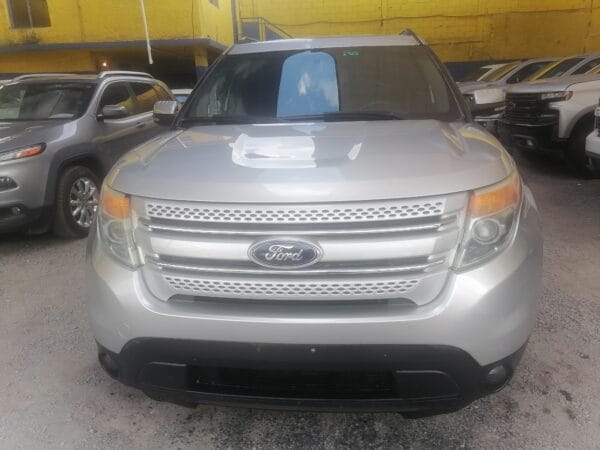 FORD EXPLORER LIMITED 2015