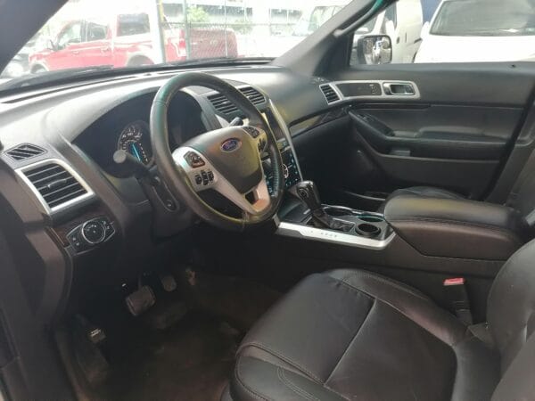 FORD EXPLORER LIMITED 2015