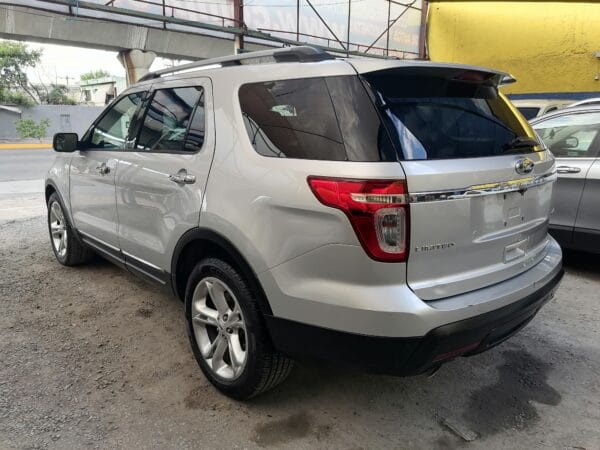 FORD EXPLORER LIMITED 2015