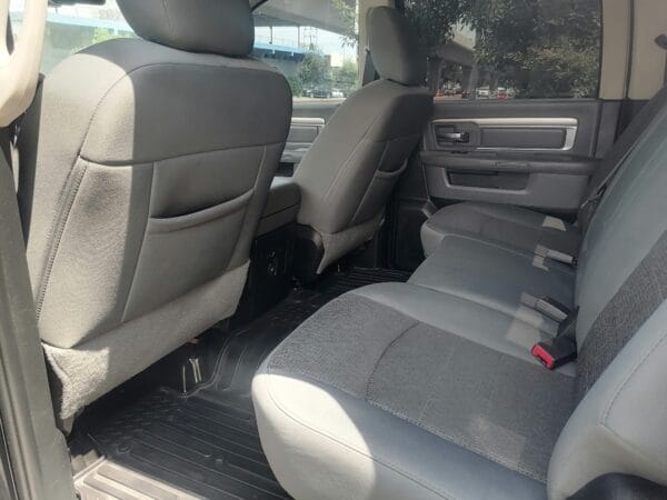 DODGE RAM 1500 BIG HORN 2015