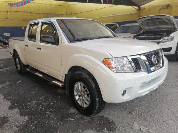 NISSAN FRONTIER 4X4 2016