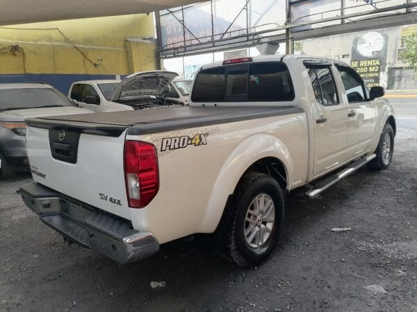 NISSAN FRONTIER 4X4 2016