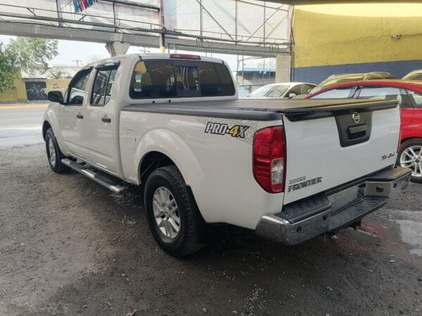 NISSAN FRONTIER 4X4 2016