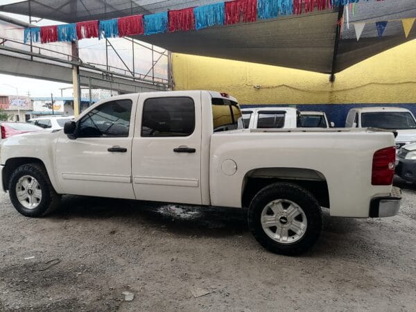 CHEVROLET CHEYENNE 2011