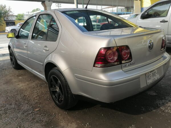 VOLKSWAGEN JETTA 2015 - Image 9