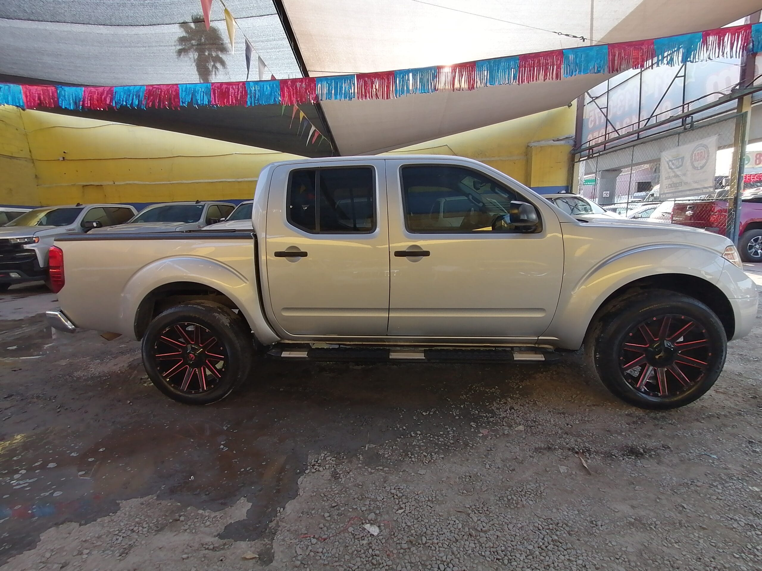 NISSAN FRONTIER DOBLE CABINA 2017 - Image 5