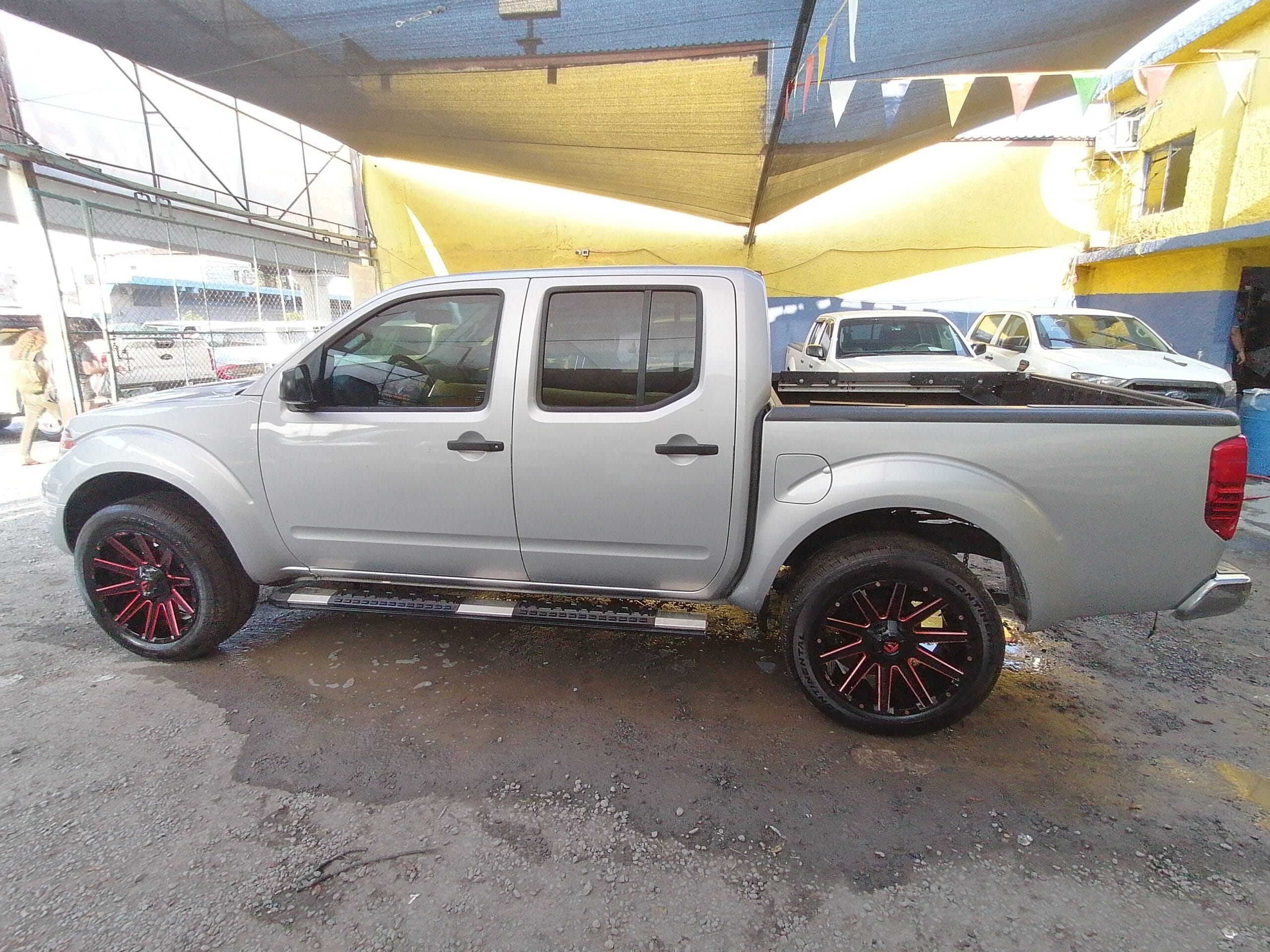 NISSAN FRONTIER DOBLE CABINA 2017 - Image 6