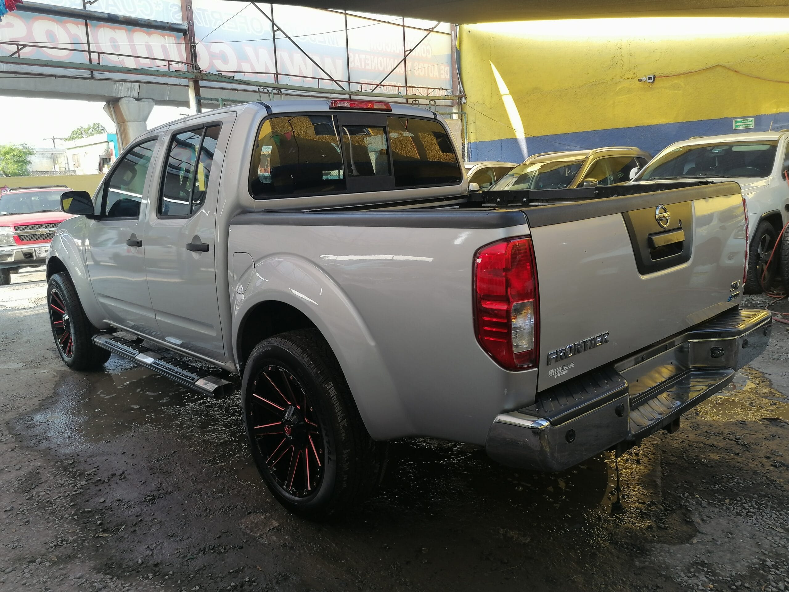 NISSAN FRONTIER DOBLE CABINA 2017 - Image 7