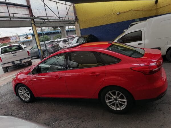 FORD FOCUS 2015