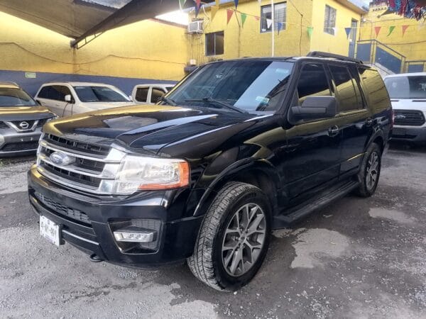 FORD EXPEDITION XLT 4X4 2016