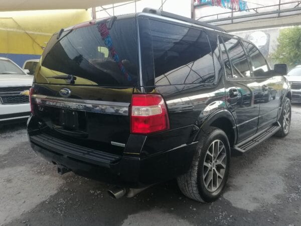 FORD EXPEDITION XLT 4X4 2016