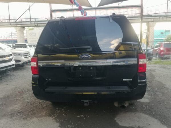 FORD EXPEDITION XLT 4X4 2016
