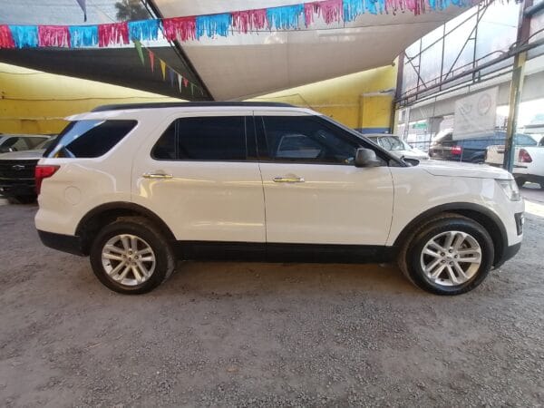 FORD EXPLORER 4X4 2017