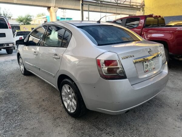 NISSAN SENTRA 2011