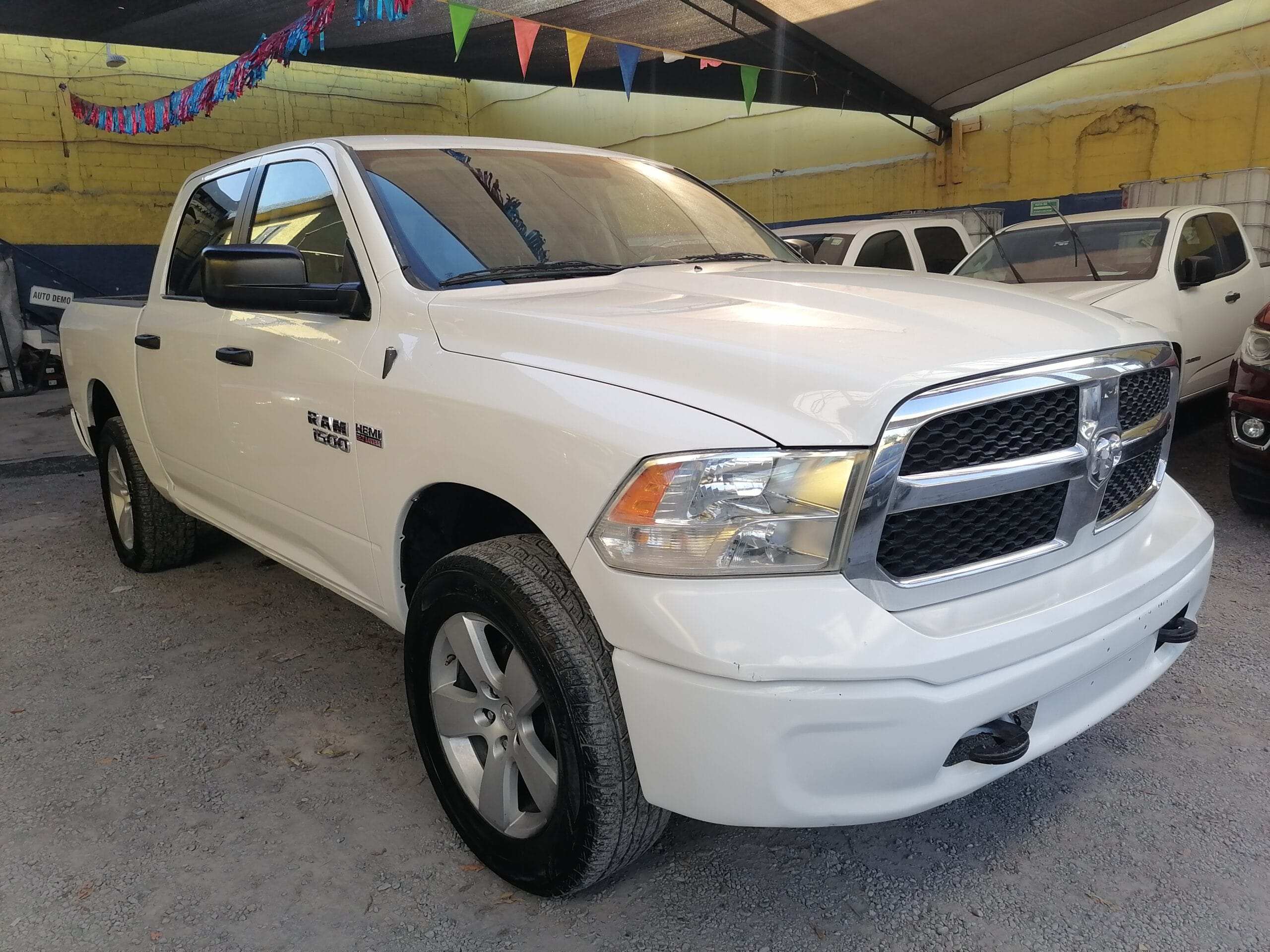 RAM 4X4 DOBLE CABINA MEXICANA 100% - Image 4