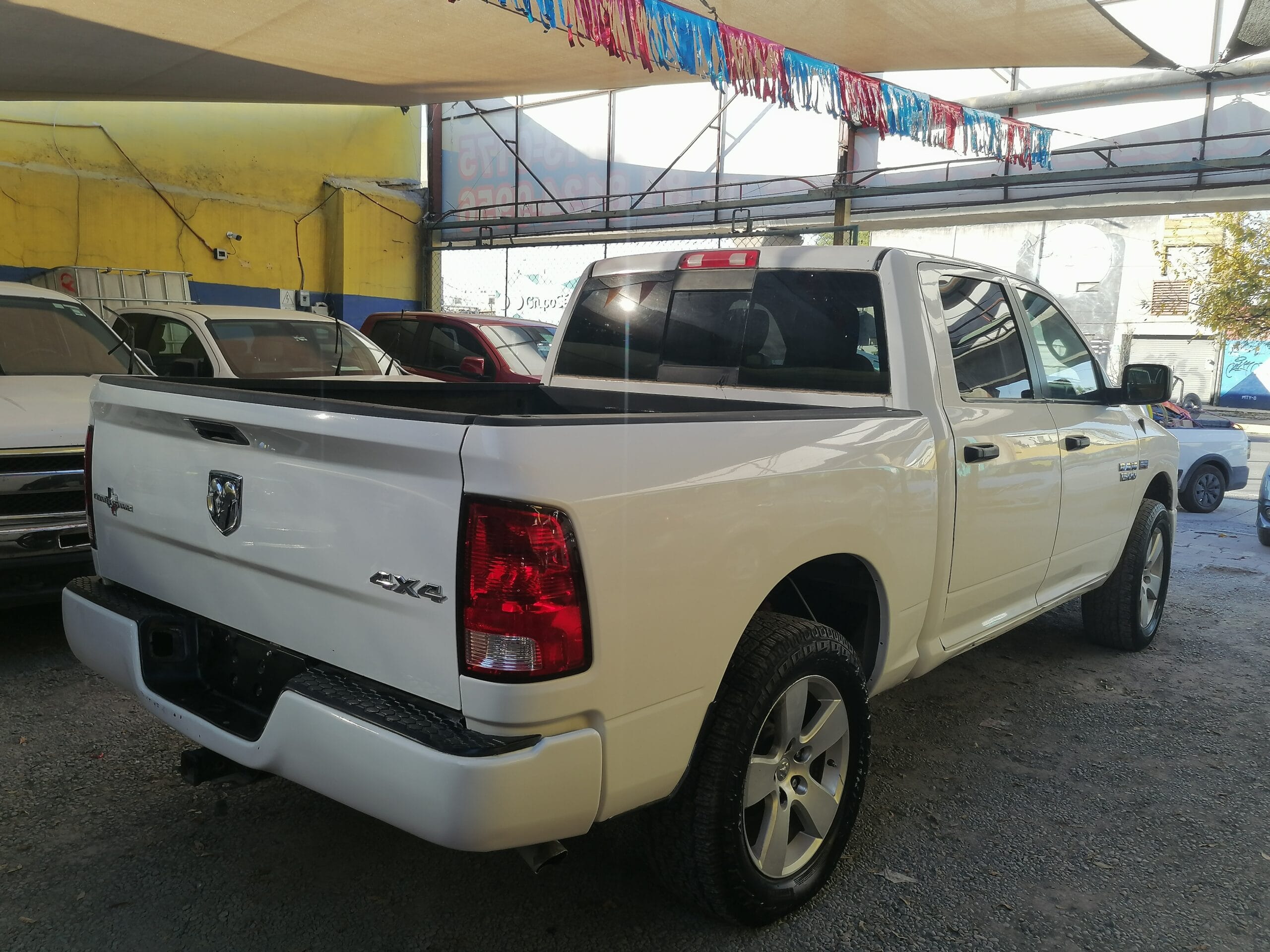 RAM 4X4 DOBLE CABINA MEXICANA 100% - Image 5