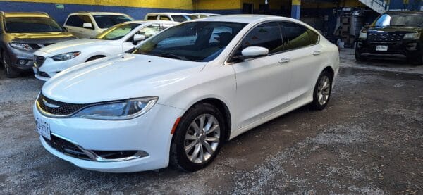 CHRYSLER 200C 2015