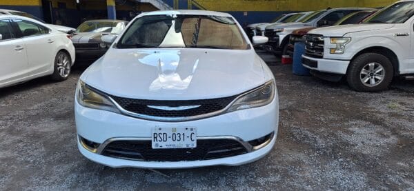 CHRYSLER 200C 2015