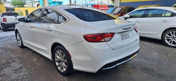 CHRYSLER 200C 2015