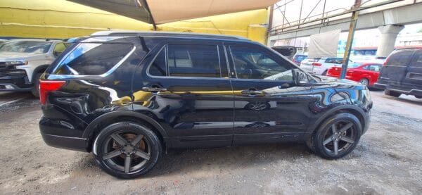 FORD EXPLORER SPORT 2017