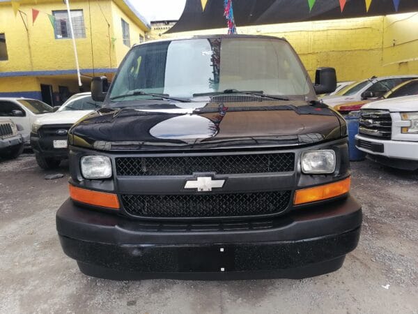 CHEVROLET EXPRESS VAN 2017 DE 12 PASAJEROS