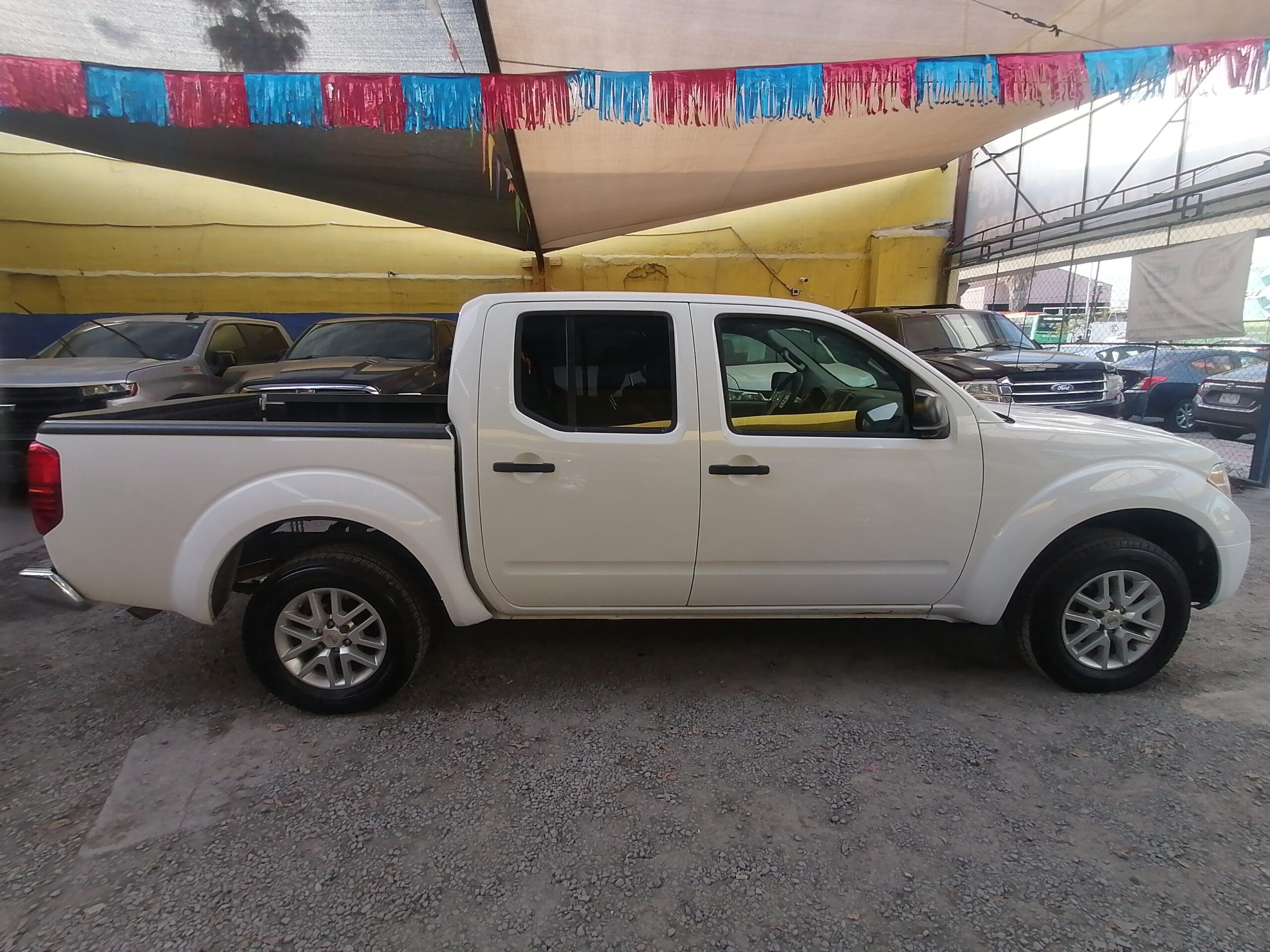 Nissan FRONTIER DOBLE CABINA 2016 - Image 8