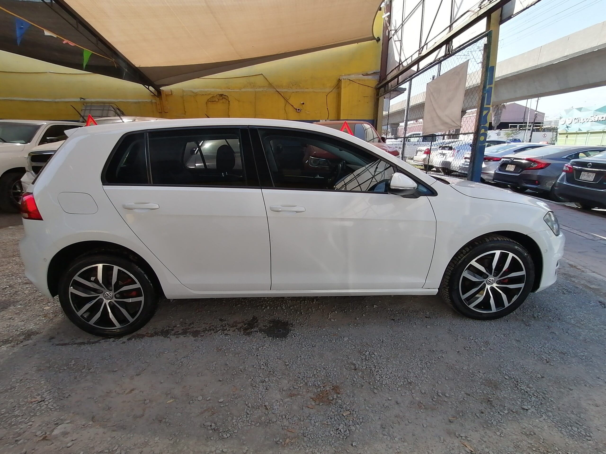 Volkswagen Golf Highline 2016 - Image 5