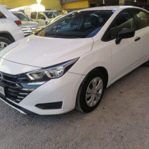 Nissan Versa Sense 2024
