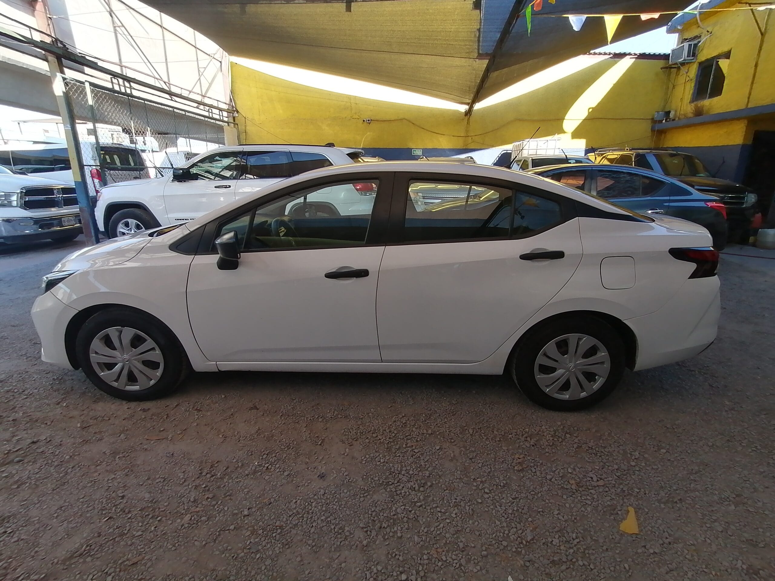 Nissan Versa Sense 2024 - Image 8