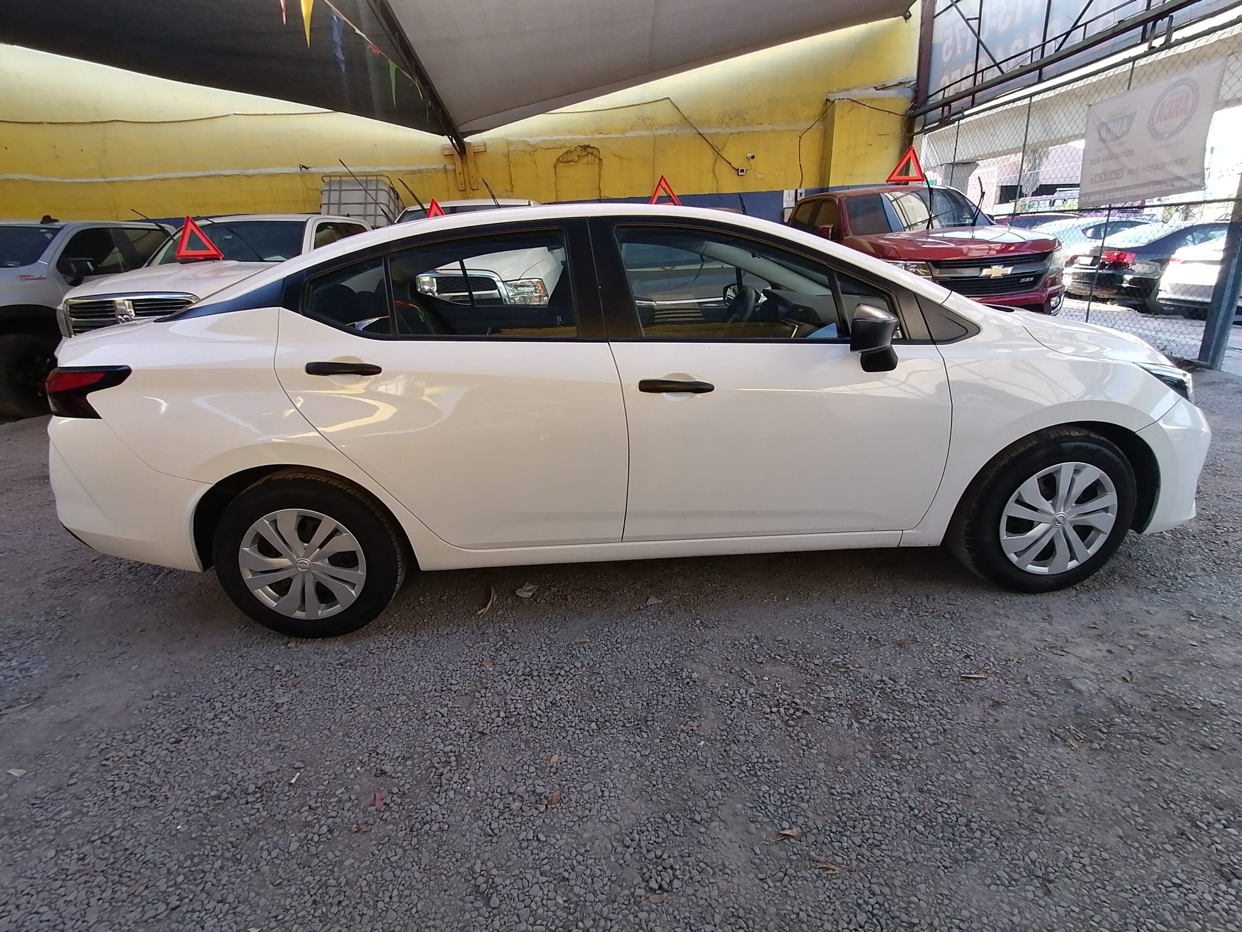 Nissan Versa Sense 2024 - Image 9