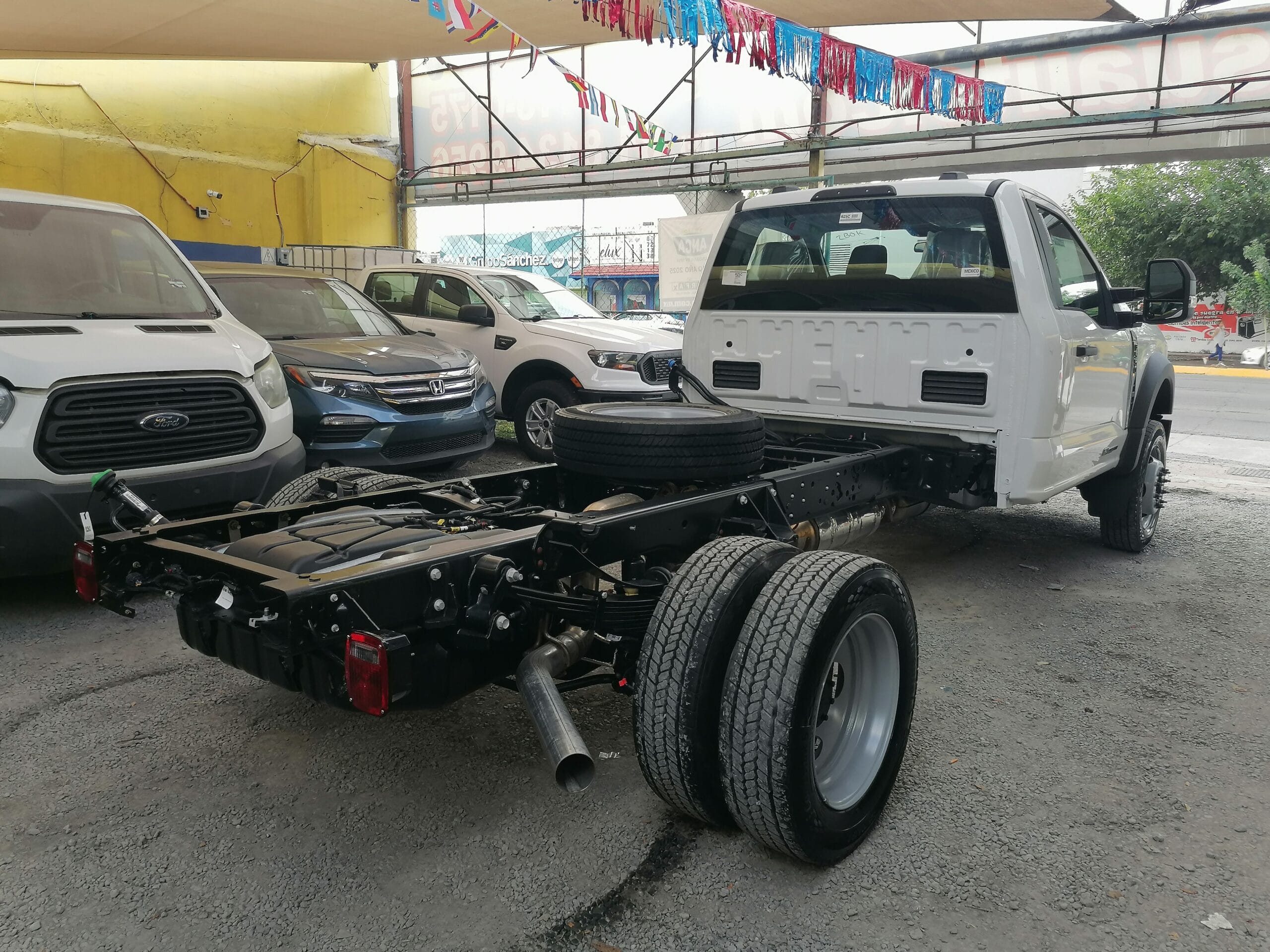 F550 XL DIESEL 2026 - Image 7