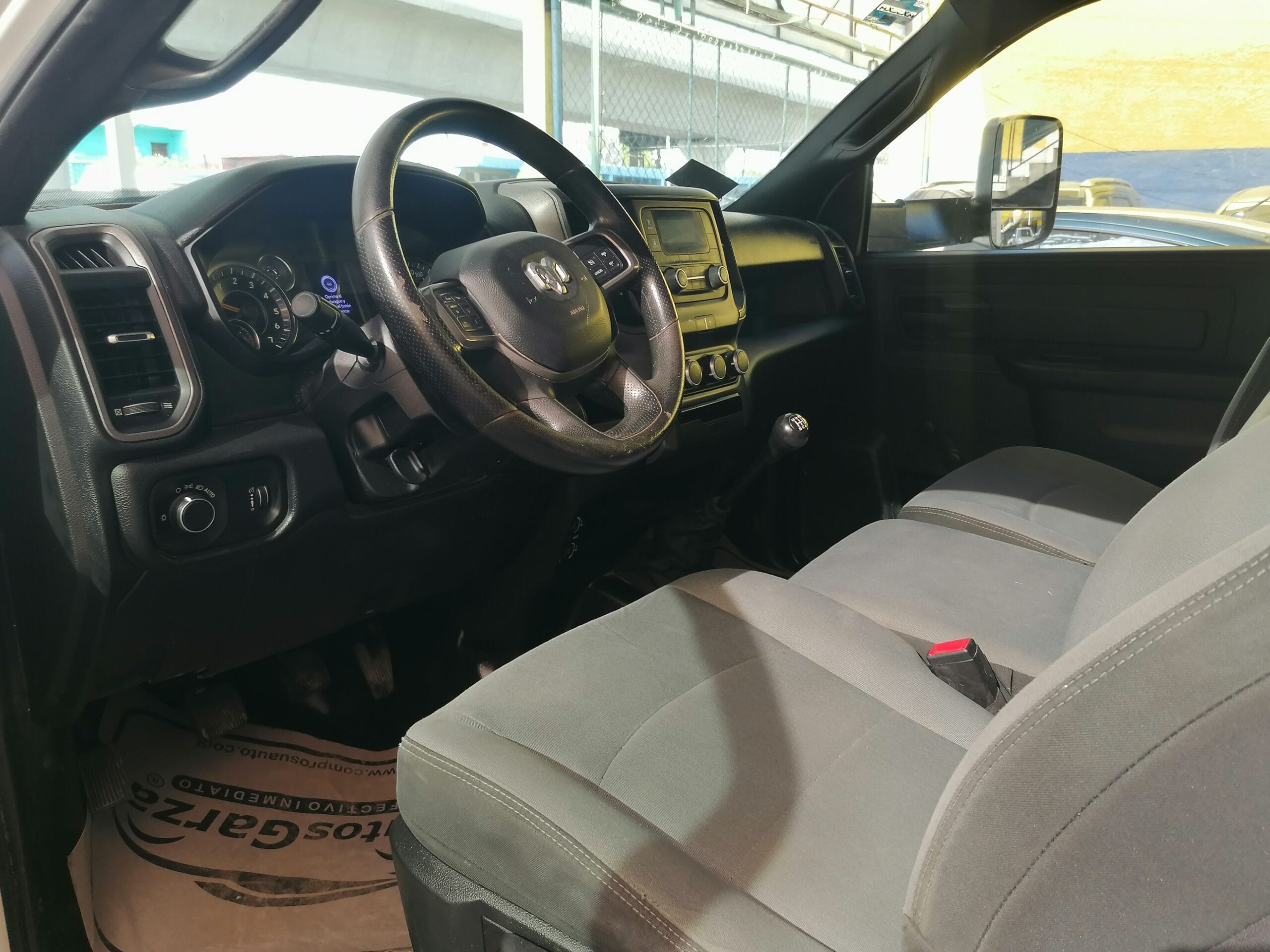 RAM 4000 2022 - Image 10