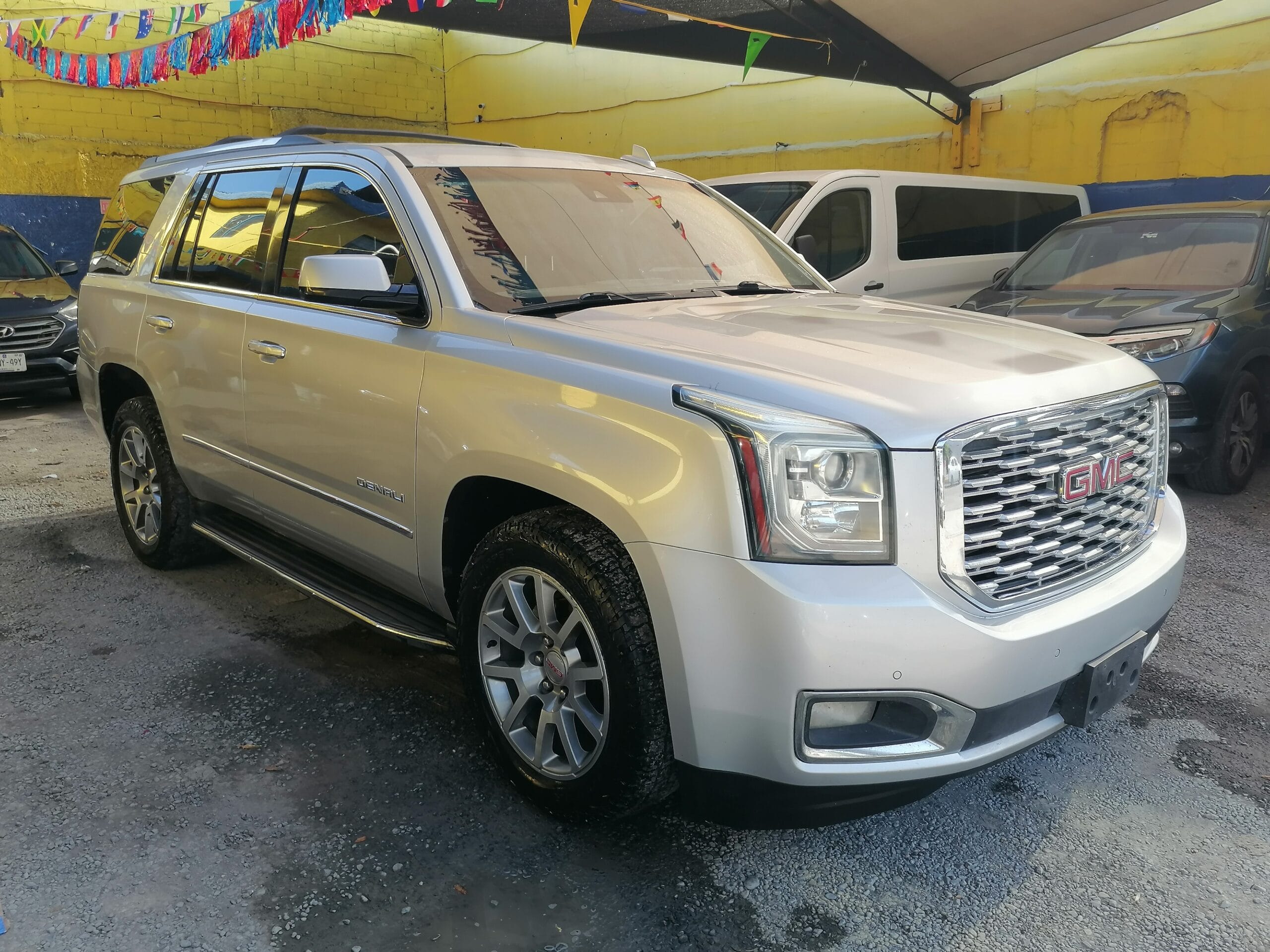 YUKON DENALI 4X4 2018 - Image 4