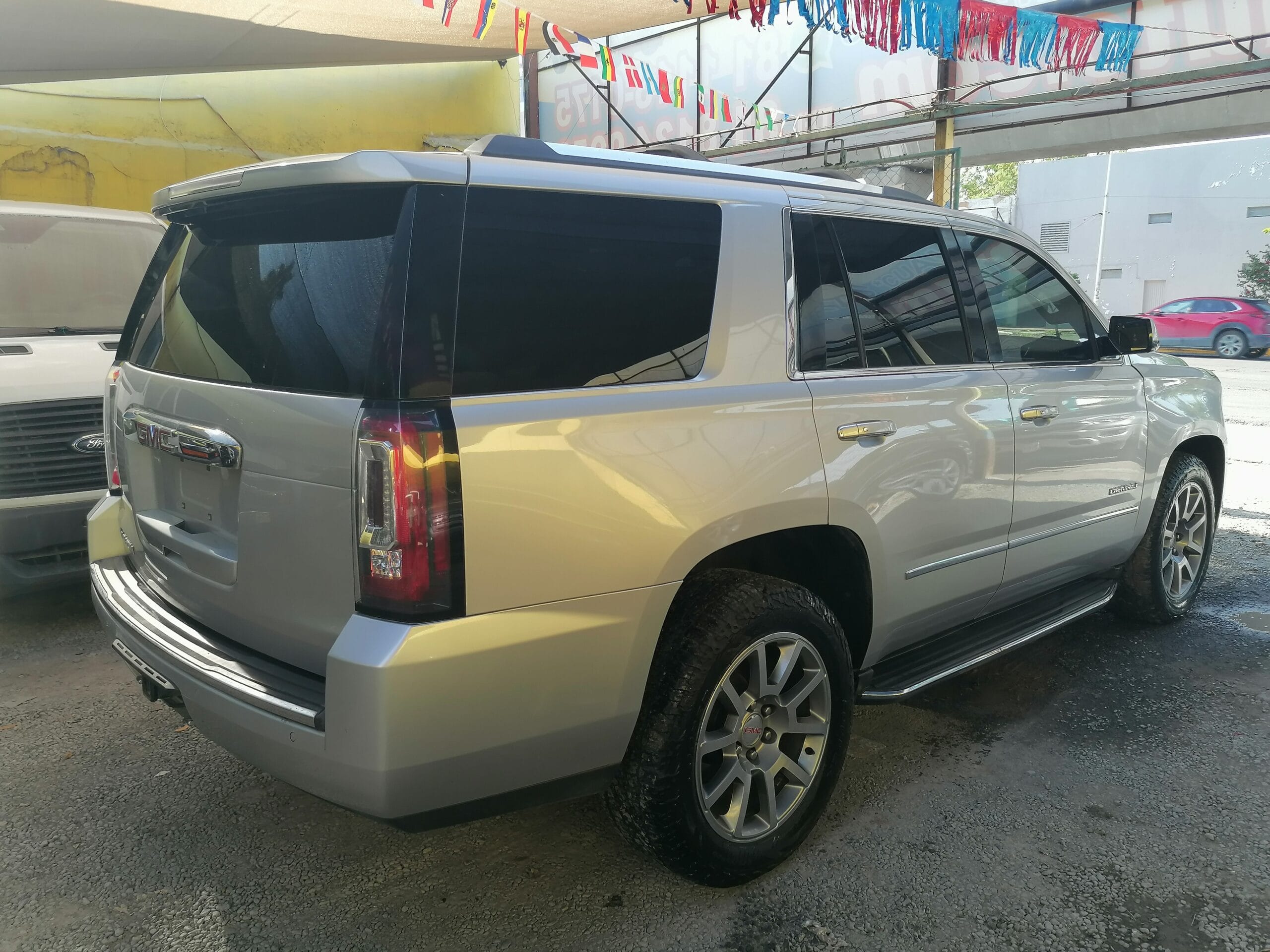 YUKON DENALI 4X4 2018 - Image 6