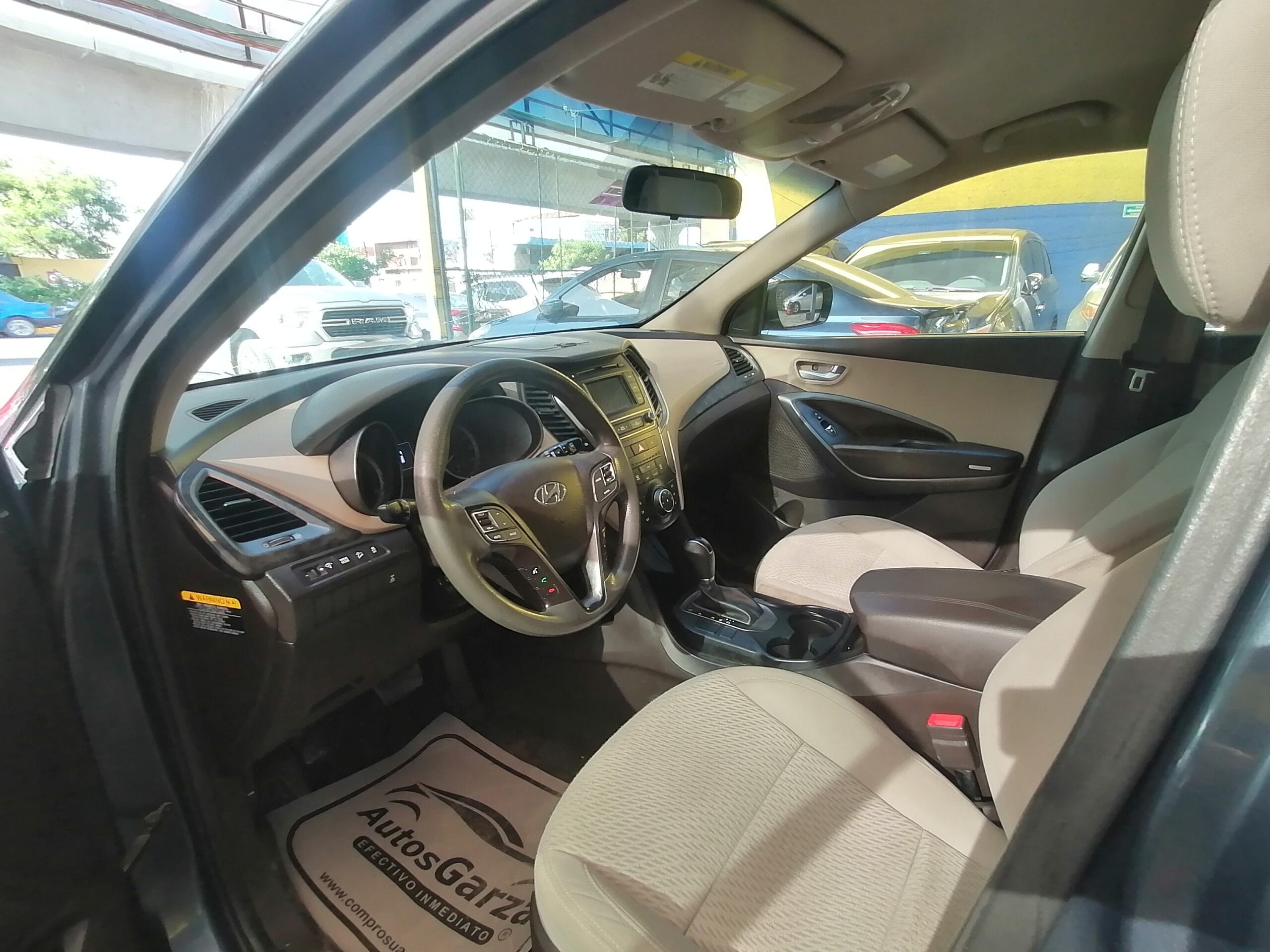 HYUNDAI SANTA FE 2017 - Image 10