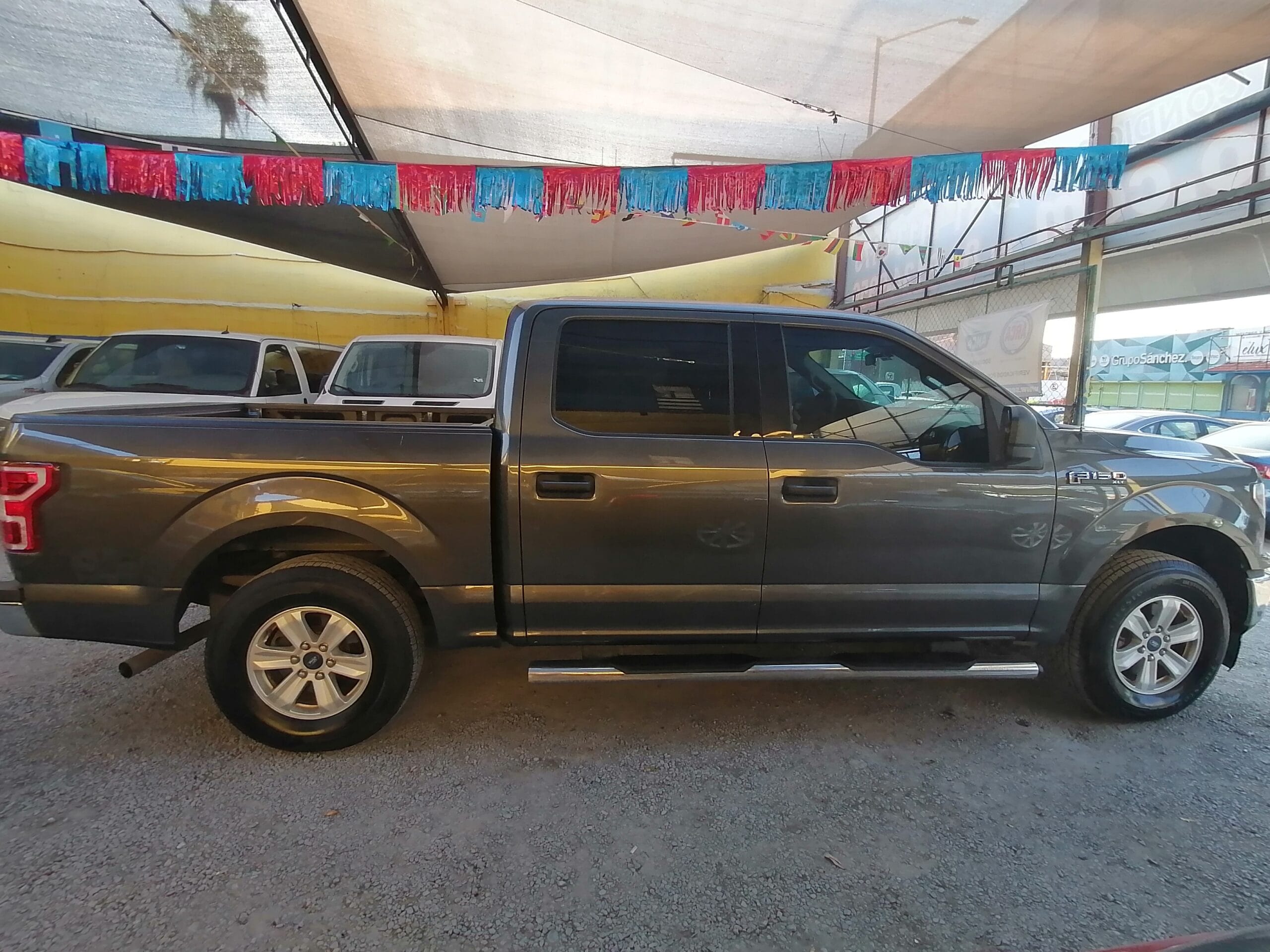 FORD F150 XLT 2018 DOBLE CABINA - Image 7