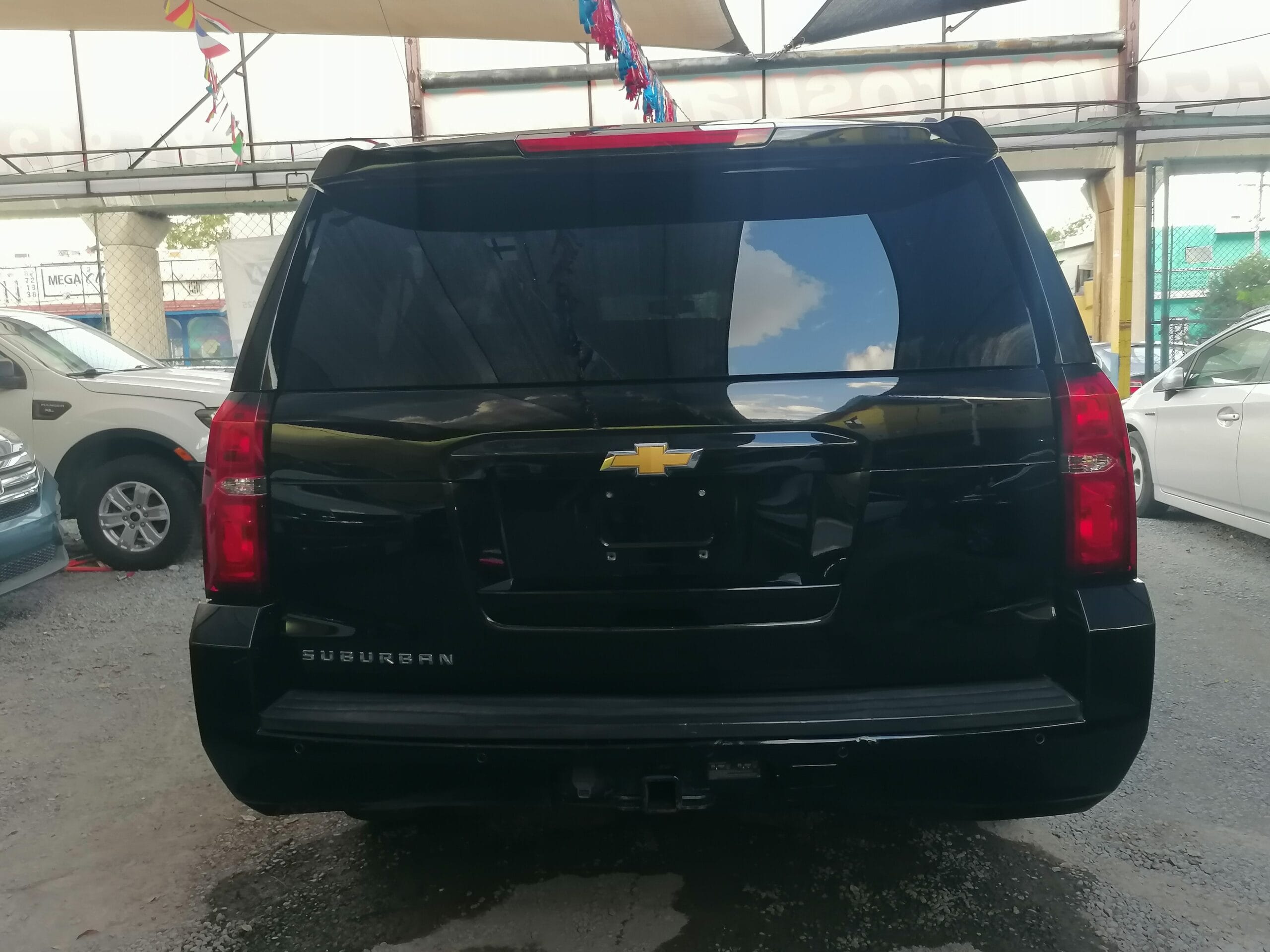CHEVROLET SUBURBAN 2018 - Image 5