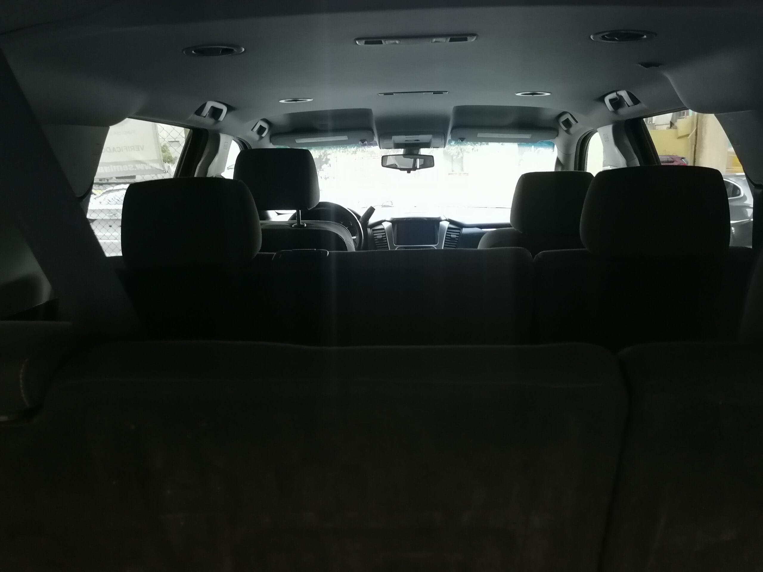 CHEVROLET SUBURBAN 2018 - Image 11