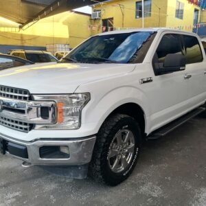 FORD F150 XLT 4X4 2018 DOBLE CABINA